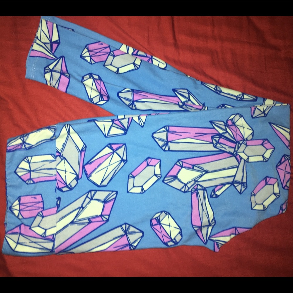 Crystal quartz point Lularoe TC leggings